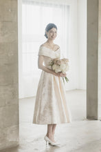 Load image into Gallery viewer, V neck roll collar dress (wedding)