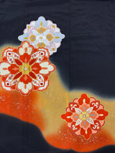 画像をギャラリービューアに読み込む, シーニュXL 黒留 舞花文 駒刺繍 暈し染め 金彩 4570191696819