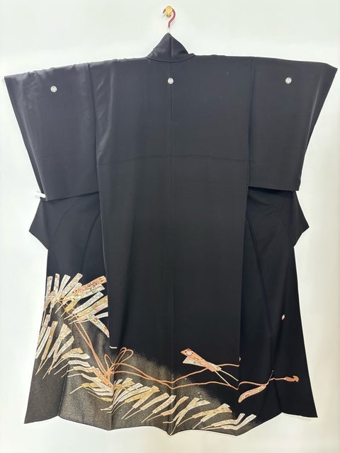 Black formal kimono, premium, with fan-shaped knot design, by a renowned artist, featuring Komatsuri embroidery and Jukouori weaving [570191712359]