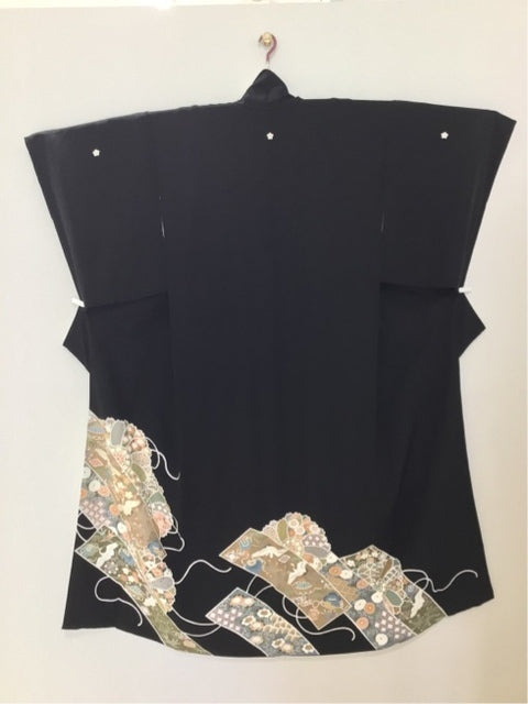 黒留　宝尽くし飛鶴花文　駒刺繍　金彩［4570191711291］