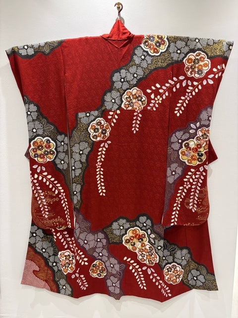 赤　黒　紫　桜 菊　波 絞り 刺繍［4570191713257］