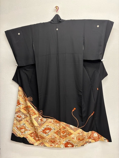 Black formal kimono with auspicious phoenix and diamond pattern, by a renowned artist, featuring Komatsu embroidery and gold leaf accents. [4570191714612]
