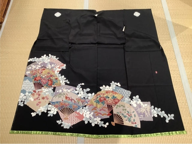 黒留　扇子　花