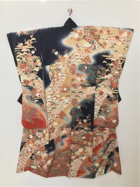 黒 御所車 松竹梅 牡丹 菊 桜 金彩［4570191710560］