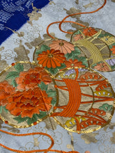 画像をギャラリービューアに読み込む, プリュムＬ　青　白　鼓　草花　刺繍　絞り［4570191694228］
