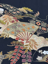 画像をギャラリービューアに読み込む, ホルターネックＭ　黒留　扇面花文　駒刺繍　金彩［4570191694426］
