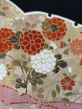 Load image into Gallery viewer, シーニュＭ　黒留　枝花文　駒刺繍　金銀彩［4570191696031］
