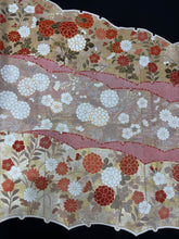 Load image into Gallery viewer, シーニュＭ　黒留　枝花文　駒刺繍　金銀彩［4570191696031］
