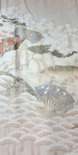 Load image into Gallery viewer, ヴェールＳ 　クリーム　扇　松　鶴　金彩［4570191696635］

