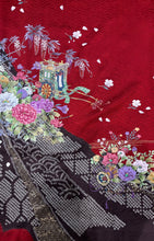 画像をギャラリービューアに読み込む, ラグランＭ　赤　御所車　草花　刺繍　金彩［4570191697878］
