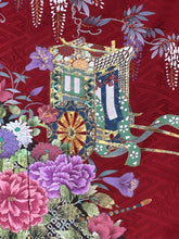 画像をギャラリービューアに読み込む, ラグランＭ　赤　御所車　草花　刺繍　金彩［4570191697878］
