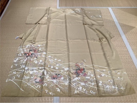 訪問着　ベージュゴールド　シルバーゴールド箔　芍薬　露草　四季の花