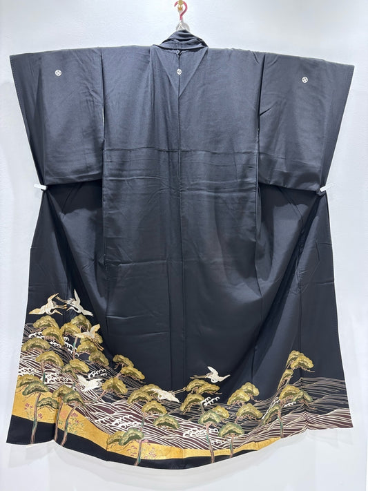 Black formal kimono with wave, flying crane, and pine tree motif, embroidered with horseshoe and gold leaf [4570191719068]