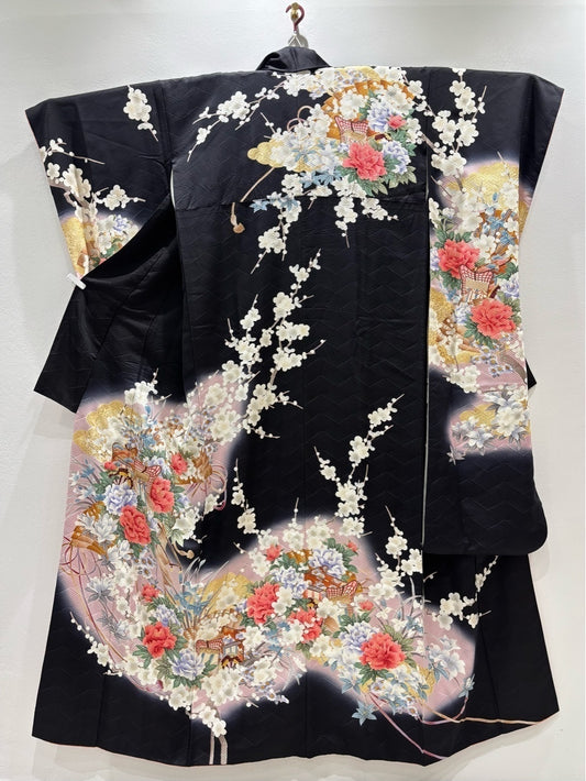 黒　御所車　草花　金糸　金彩［4570191718290］