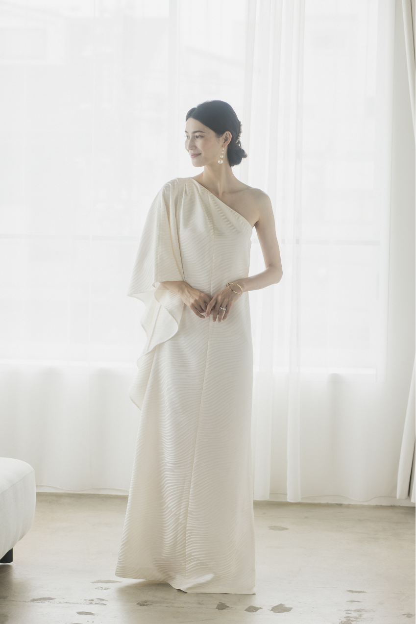 ワンショルダーフリルドレス(ウエディング)