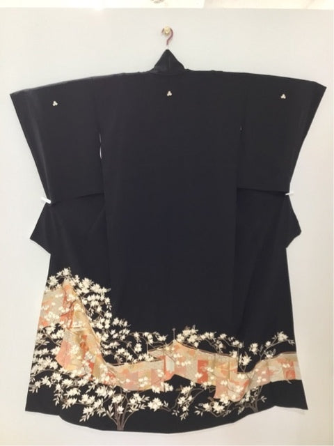 黒留　屏風草花文　駒刺繍　金銀彩［4570191711550］