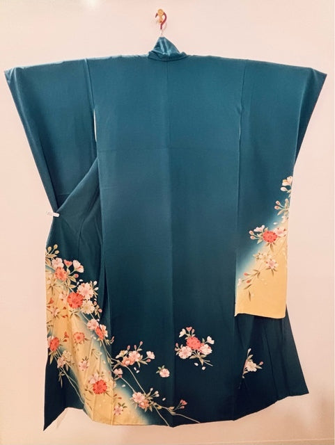 Long-sleeved kimono, blue-green with cherry blossom pattern, gold thread and gold embroidery [4570191713080]