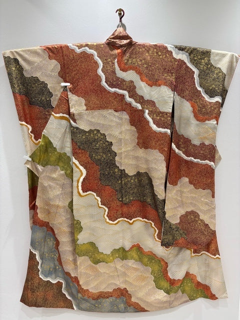 ベージュ　赤　黒　水色　紫　波　道長取り　金糸　金彩　岩田専太郎 落款あり［4570191712977］