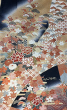 画像をギャラリービューアに読み込む, ラグランＬ　黒　御所車　松竹梅　牡丹　菊　桜　金彩［4570191660360］
