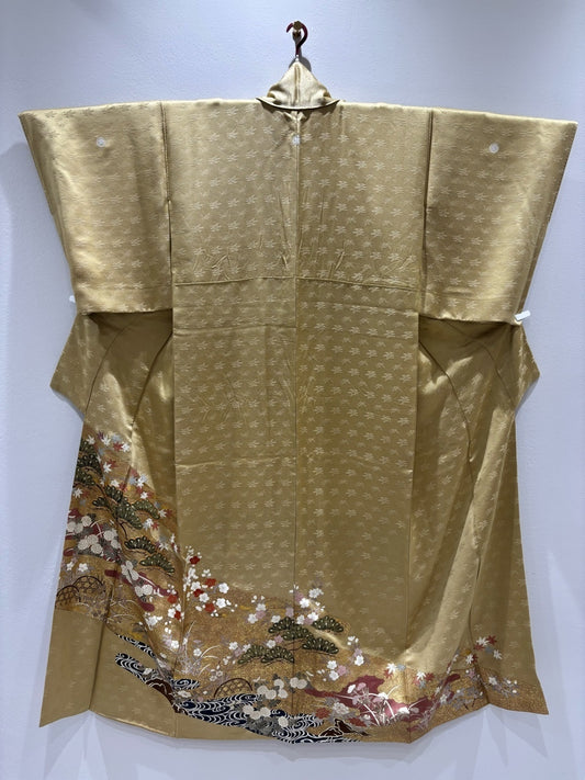 薄黄土色　笠松　菊　金糸　金彩［4570191719822］