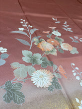 Load image into Gallery viewer, ピンク　刺繍　草花文　暈し染め　金彩［4570191718559］
