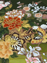 Load image into Gallery viewer, 深緑　鶯色　花車　蝶　金彩　金糸［4570191719228］

