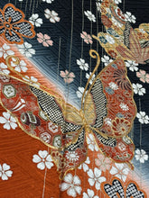 Load image into Gallery viewer, 黒　蝶　桜　金糸　金彩［4570191718924］
