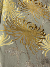 Load image into Gallery viewer, グレージュ 乱菊 刺繍 金銀彩 ［4570191718443］
