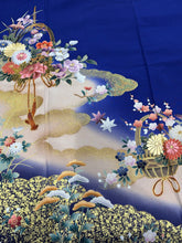 画像をギャラリービューアに読み込む, 振袖 青紫 花籠 雲文 刺繍 金彩［4570191719037］

