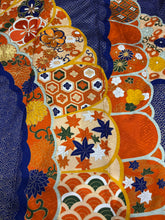 Load image into Gallery viewer, 振袖 青紫 クリーム 梅 菊 刺繍 金糸 ［4570191719266］
