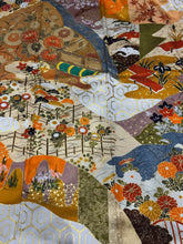 Load image into Gallery viewer, 振袖 クリーム 菊 亀甲 金糸 刺繍 ［4570191719044］
