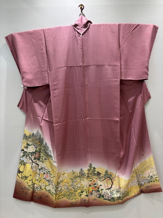 プレミアム　ピンク　草花 建物 金糸 ぼかし 落款あり ［4570191716692］