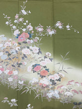 Load image into Gallery viewer, 柳色　緑　草花文　牡丹　紫陽花　暈し染め［4570191718146］
