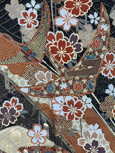 画像をギャラリービューアに読み込む, 黒　鶴　桜　金糸　金彩 ［4570191718313］
