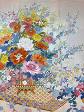 画像をギャラリービューアに読み込む, 薄ピンク　草花　花籠 ［4570191717477］
