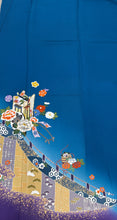 Load image into Gallery viewer, 藍色　御所車　糸巻　刺繍　金銀彩［4570191717170］
