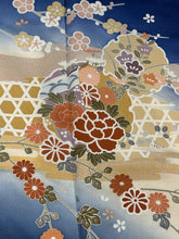 Load image into Gallery viewer, 青　雪輪 草花 金彩 ぼかし［4570191716852］
