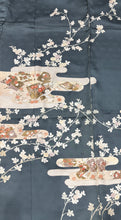 Load image into Gallery viewer, 深緑　菊　冊子［4570191716982］
