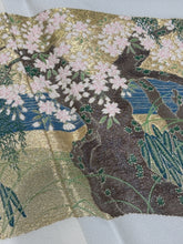 Load image into Gallery viewer, プレミアム　青灰色　桜　菖蒲　金銀糸　ぼかし［4570191 716357］
