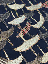 画像をギャラリービューアに読み込む, 黒留　流水群鶴文　駒刺繍　金彩［4570191716449］
