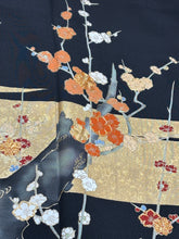 Load image into Gallery viewer, プレミアム　黒留　枝桜文　駒刺繡 暈し染め 金彩［4570191716579］
