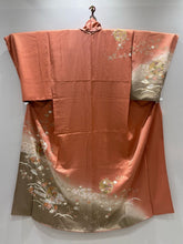 Load image into Gallery viewer, ピンク　媚茶　雪輪花文　駒刺繍　暈し染め　金彩［4570191718627］
