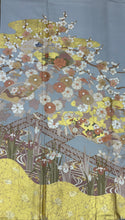 Load image into Gallery viewer, プレミアム　灰色　扇面　草花　金糸　金彩［4570191716630］
