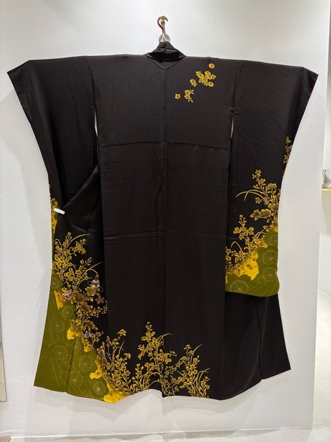 Long-sleeved kimono, dark brown, with embroidered horse and floral motifs in gold thread [4570191714278]