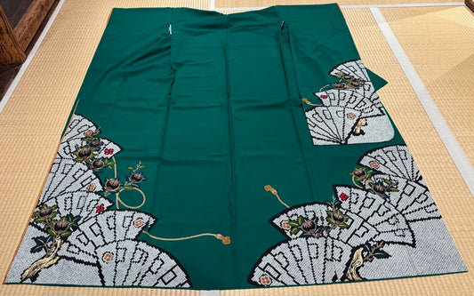 Long-sleeved kimono, green, with mandarin orange and fan motifs, gold embroidery [4570191656431]