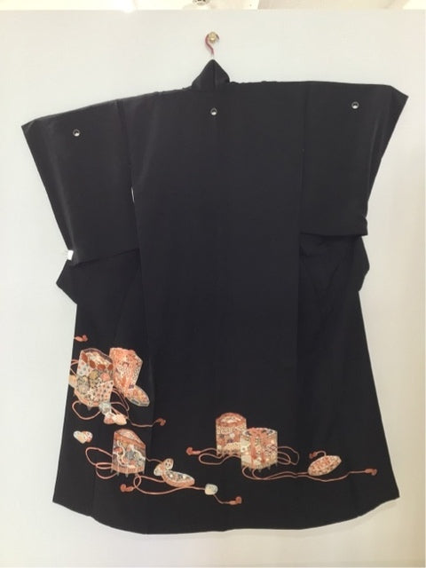 Black Kimono, Premium, Auspicious Shell Bucket Flower Pattern, Shantou Embroidery, Fully Embroidered, Gold Thread, 4570191710393
