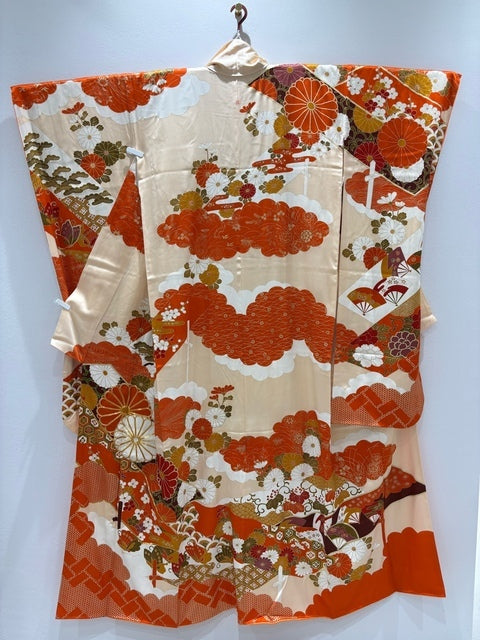 オレンジ　肌色　菊　亀甲　金糸　金彩［4570191713998］