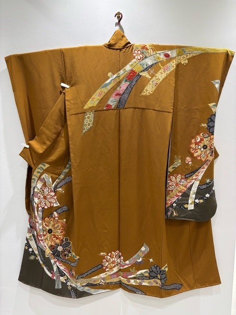 Yellow-brown color, bundled熨斗 (noshi) design, auspicious motifs, gold thread, gold embroidery [4570191713059]