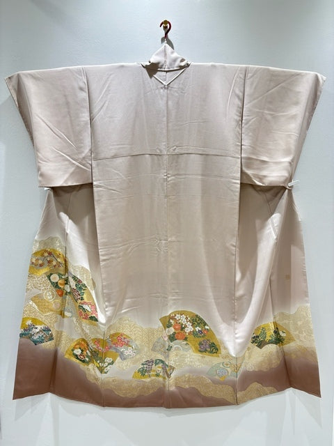 色留 ベージュ 寿光織 地紙花文 暈し染め 金彩［4570191714902］