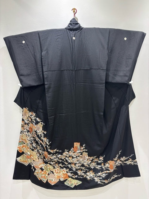 黒留　御所車冊子花文　総刺繍　金彩［4570191713448］